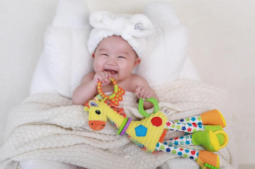 枣庄宝宝头上有白色的小点 枣庄宝宝头上有白色的小点